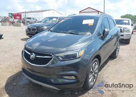 2018 Buick Encore Essence z USA, uszkodzony, nr VIN KL4CJCSB7JB698455